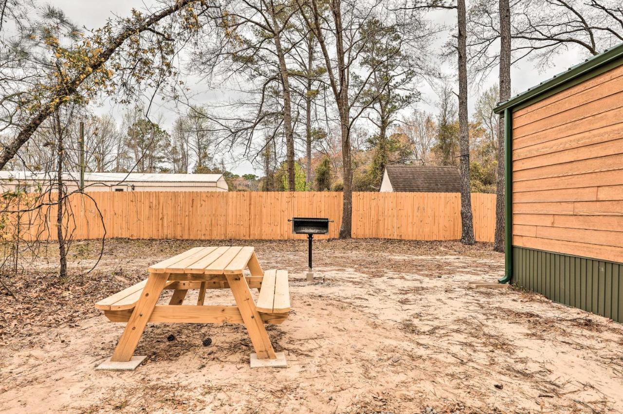 Charming New Bern Log Cabin - Pets Welcome! Exterior photo